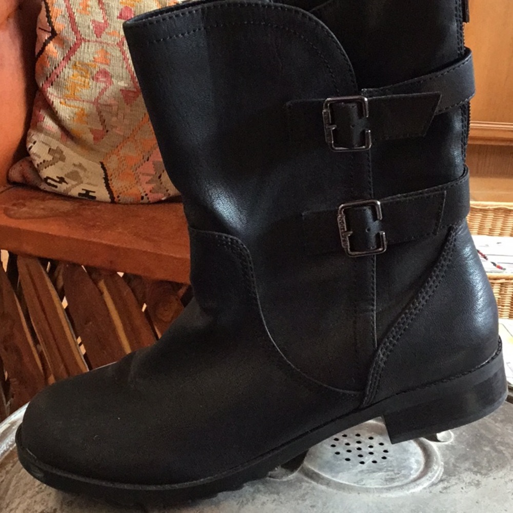EUC Kennth Cole Reaction Booties